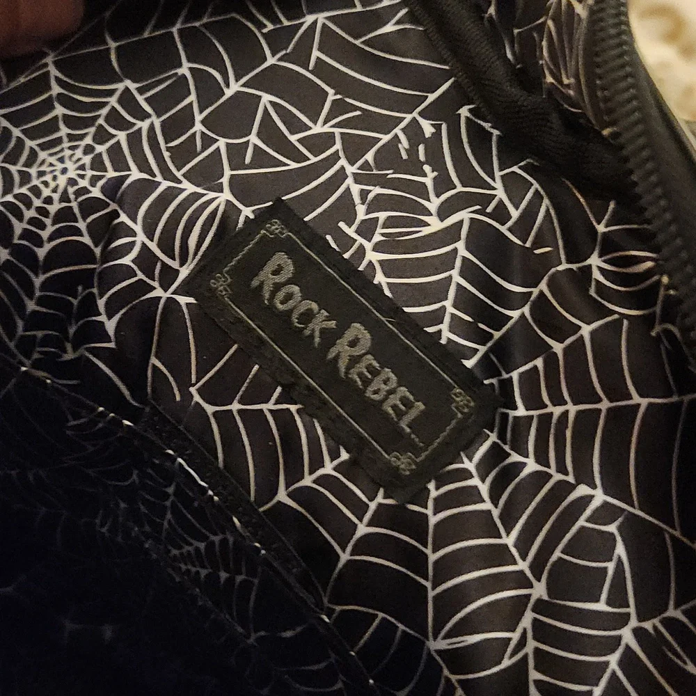 Rock Rebel purse - Picture 4 of 4